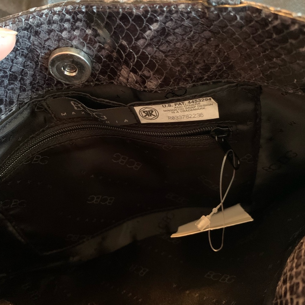 BCBG NWT small leather purse - Picture 2 of 4